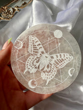 Load image into Gallery viewer, Selenite Etched Butterfly Charging Plate
