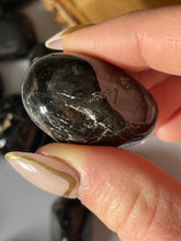 Load image into Gallery viewer, Black onyx tumble stone
