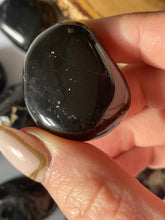 Load image into Gallery viewer, Black onyx tumble stone
